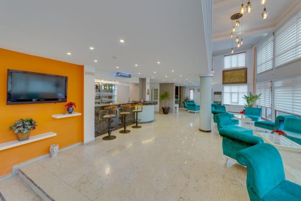 The View City Hotel Kusadasi Exterior photo